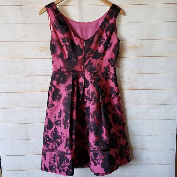 Eliza J Taffeta Floral Sleeveless Dress Size 4P Pockets Party Cocktail - Picture 5 of 9